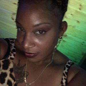 Meet your Posher, Strawberry